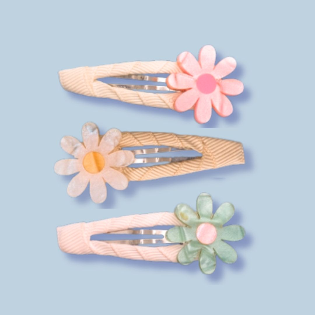 LILIES & ROSES - Daisy Flower Pastel Pearl Snap Clips