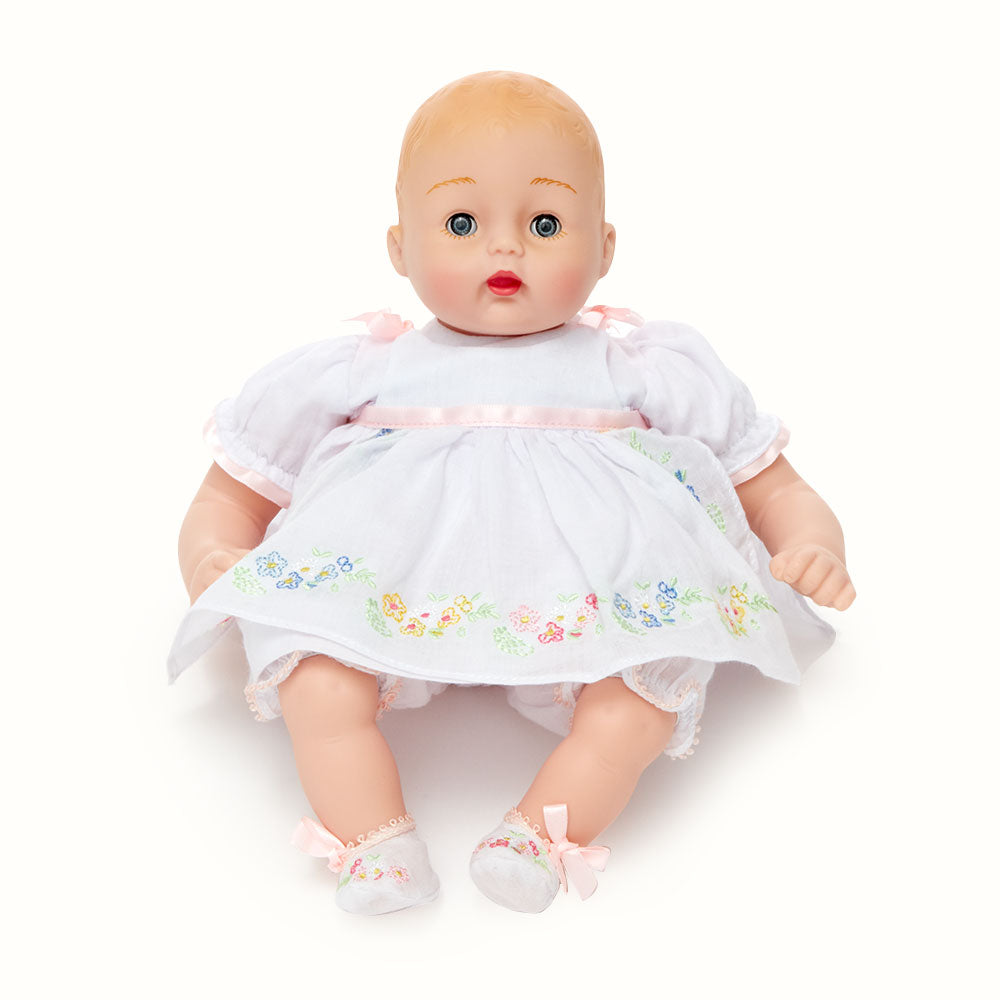 MADAME ALEXANDER - Pretty Pinafore Huggable Huggums Light Skin Tone