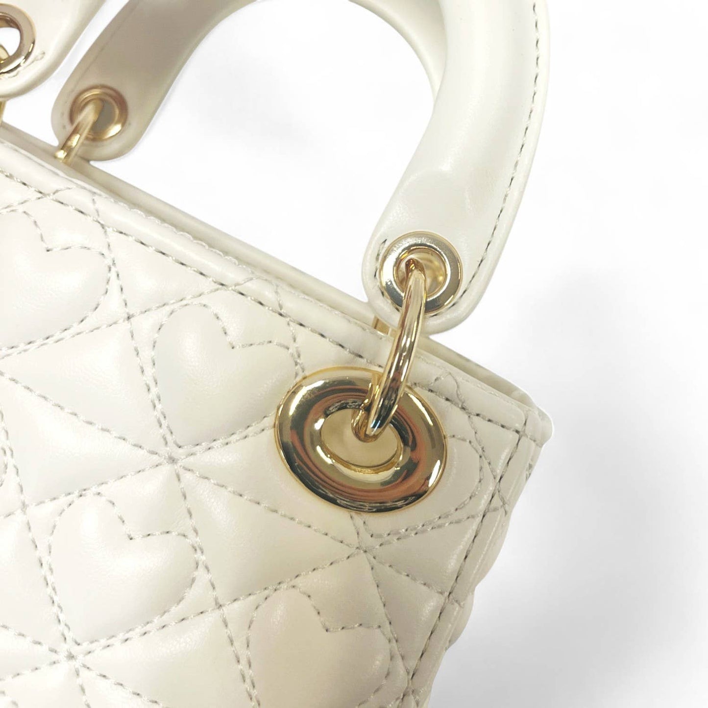 DOE A DEAR - Heart-Quilted Bag