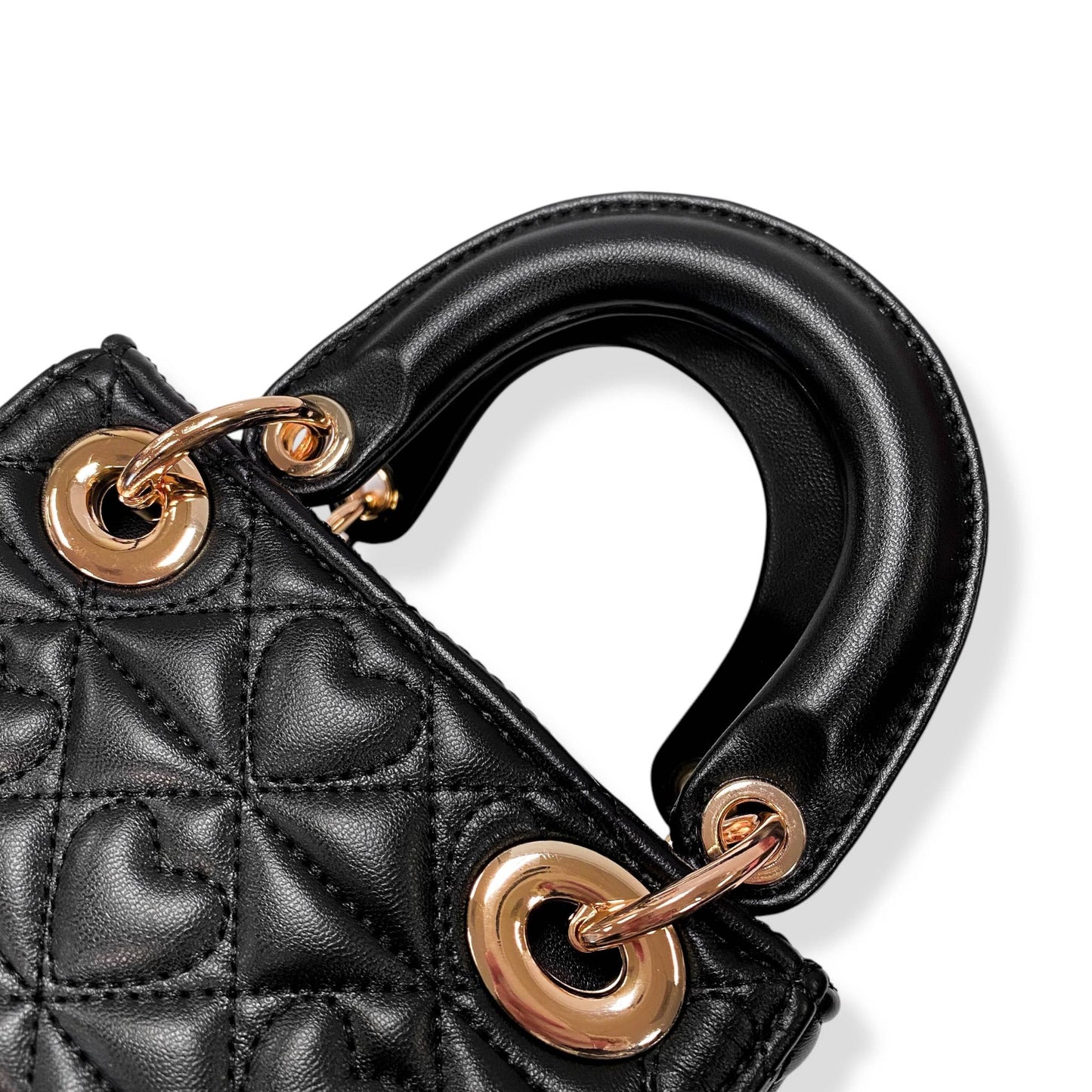 DOE A DEAR - Heart-Quilted Bag