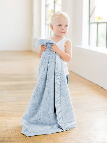 LITTLE GIRAFFE - Chenille Baby Blanket